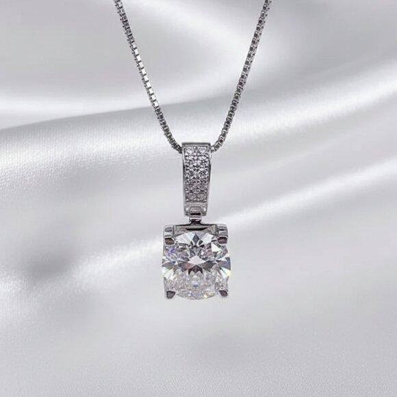 3 Carat Simulated Diamond Zircon Solitaire Pendant Necklace NWOT - Picture 3 of 9